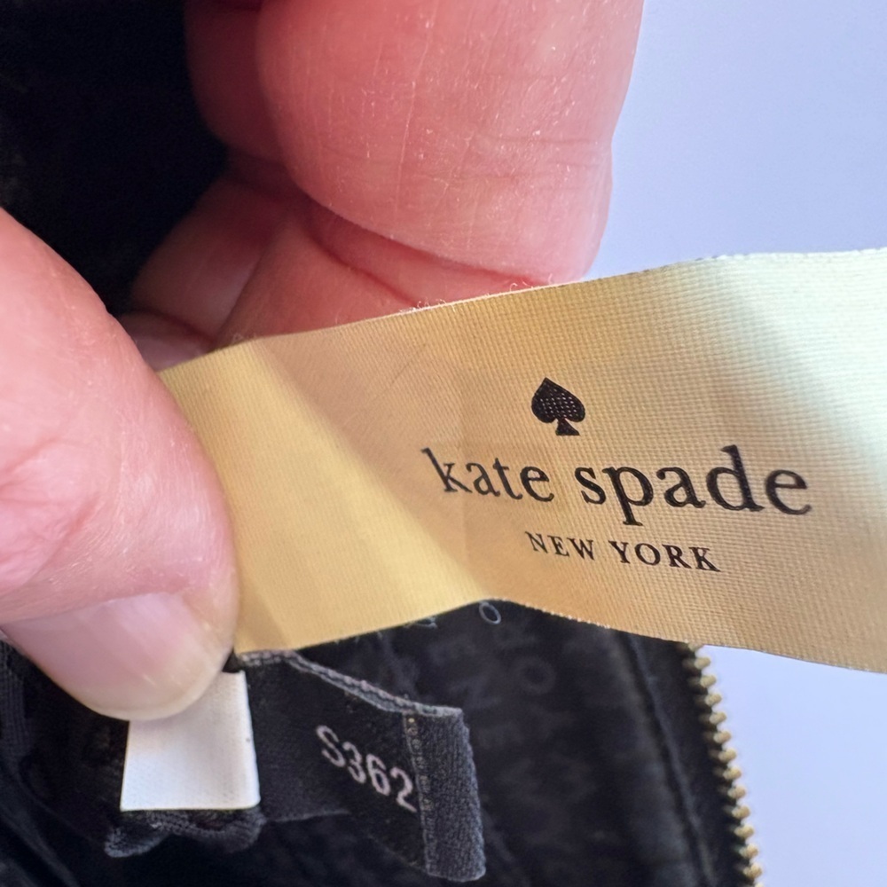 Kate Spade Wilson Road Leona Wristlet Clutch Bag-Black Nylon-Gold-Tone Hardware - Picture 6 of 10